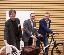 Fachtagung zum Thema “Öffentliche Fahrradvermietsysteme“mit Prof. Dr. Volker Blees, Frieder Zappe und Prof. Dr. Bodo Igler - © Susanne Lührig